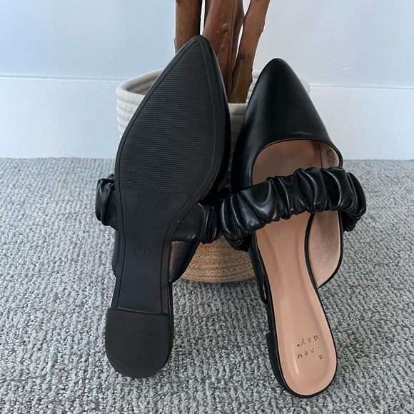 a new day Shoes A New Day Celeste Sz 9 Black Mule Flats Pointed